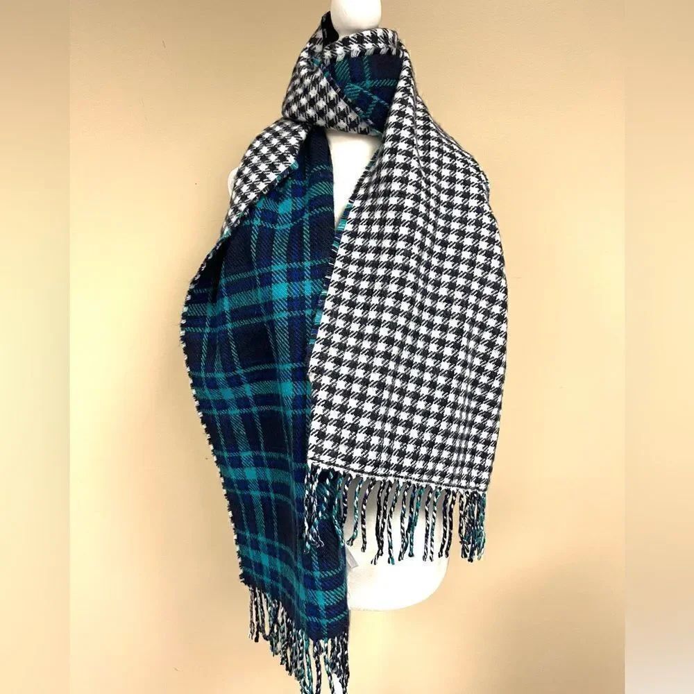 Talbots plaid/ houndstooth winter scarf